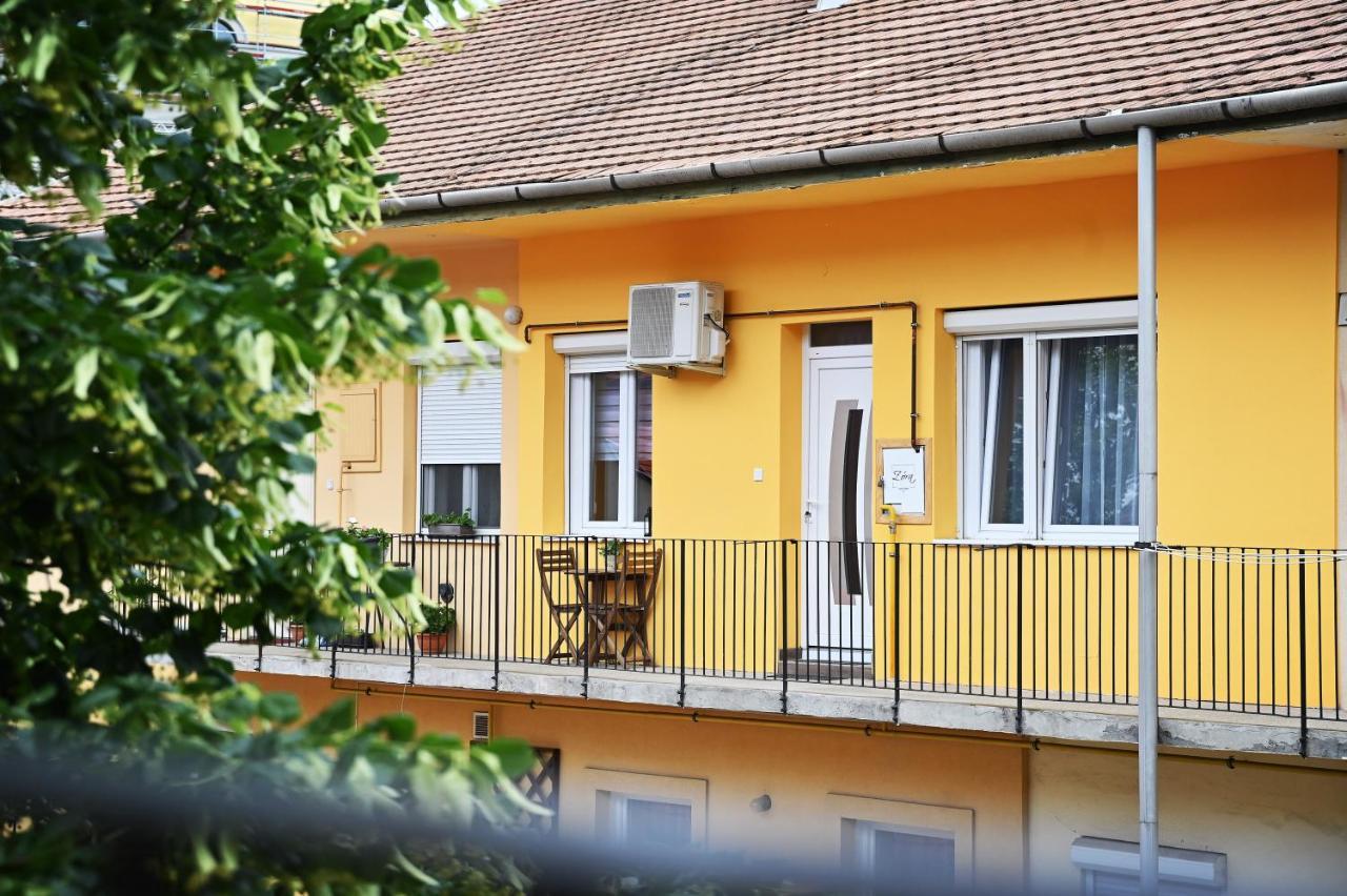 Zora Apartman Eğri Dış mekan fotoğraf